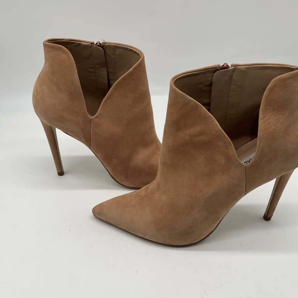Steve Madden Tan Suede Pointed Toe Ankle Booties Stiletto Heel Size 9 - Picture 12 of 16